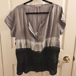 Solitaire womens 1X plus size Tie dye black gray shirt top short sleeves crochet